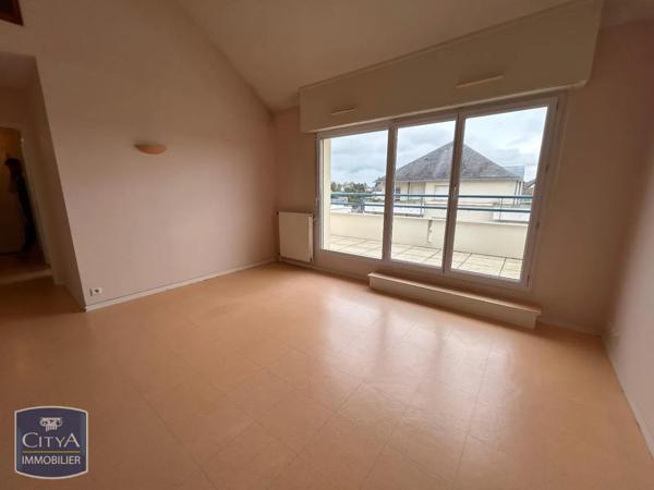 Appartement à louer 3 pièces 64.94m² Laval (53000)