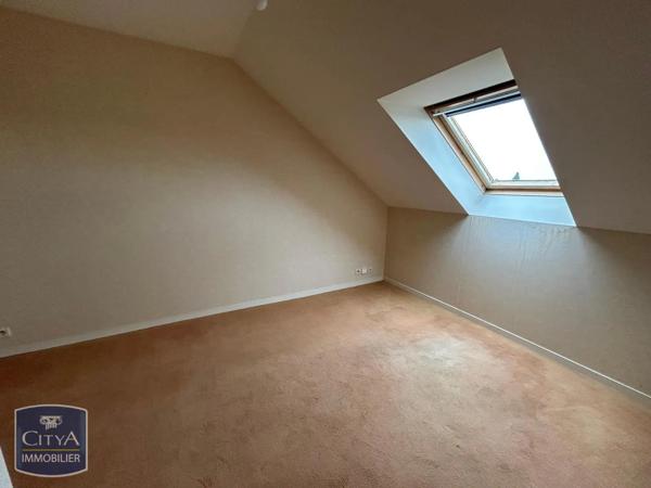 Appartement à louer 3 pièces 64.94m² Laval (53000)