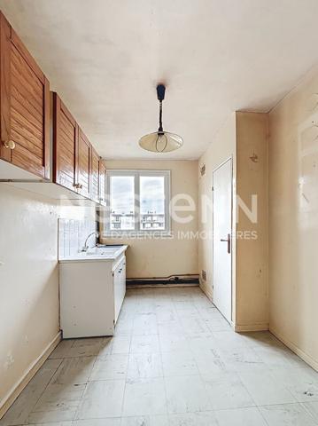 TOURS SUD : Appartement lumineux de 3 chambres à vendre quartier Montjoyeux