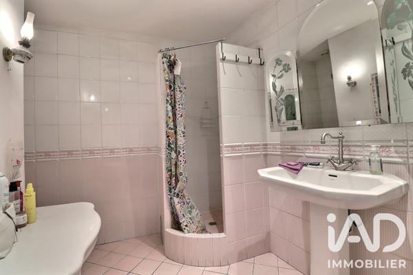 Appartement à vendre 4 pièces 74 m² Marseille 4