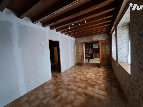 Grande maison à rénover (182m² hab)+ 1002m² de terrain