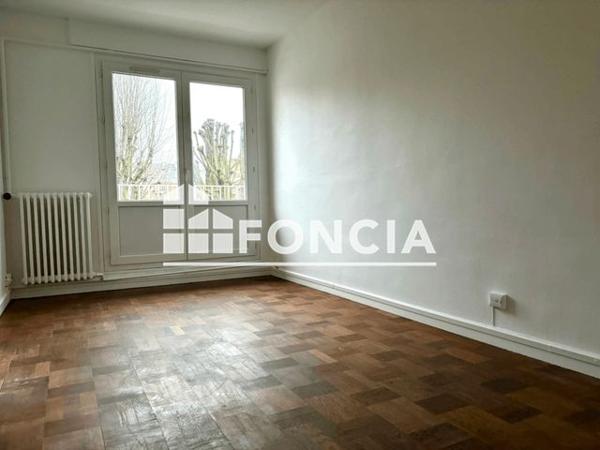 Location Appartement 4 pièces 69.9 m² - 14-20 RUE DES ARPENTS Rouen 76000