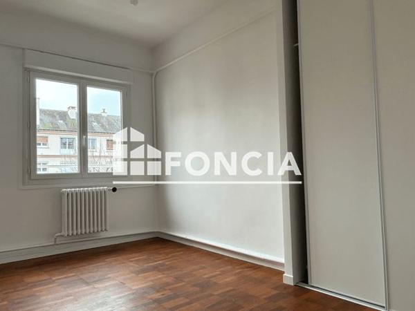 Location Appartement 4 pièces 69.9 m² - 14-20 RUE DES ARPENTS Rouen 76000