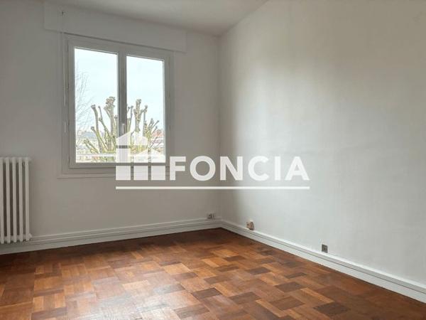 Location Appartement 4 pièces 69.9 m² - 14-20 RUE DES ARPENTS Rouen 76000