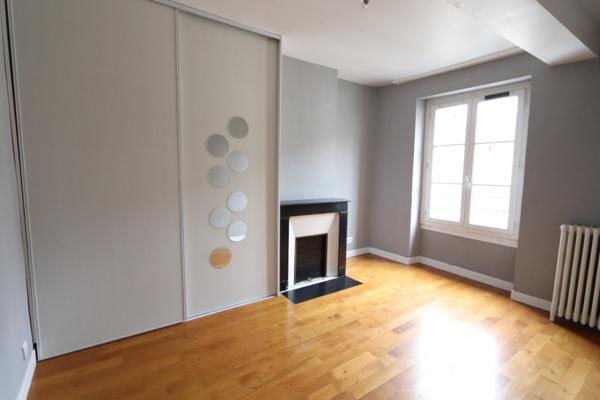 ORLEANS Quartier Madeleine - Maison de type F4  - Orleans