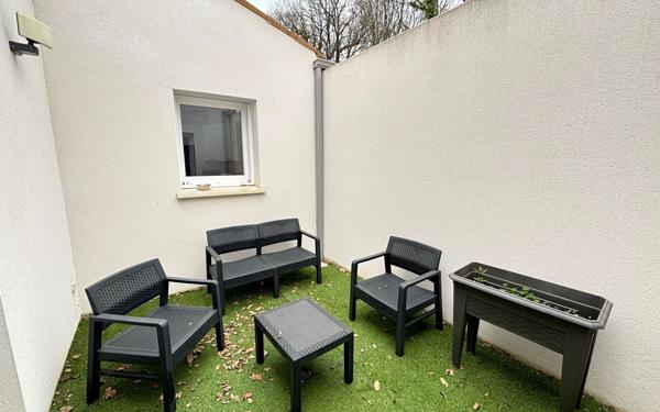 Maison à vendre    3 pièces •  Saint-Augustin