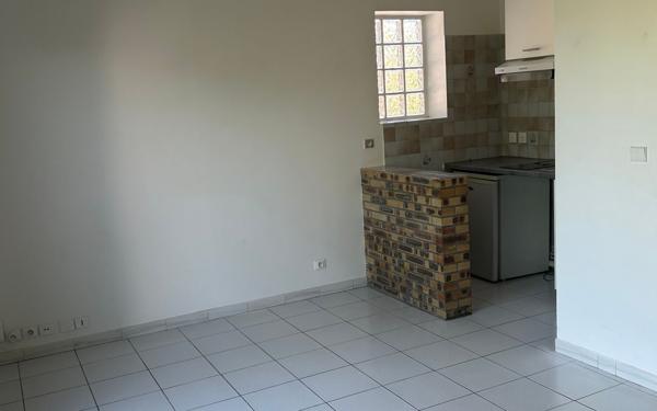 Appartement à louer    2 pièces • 33,30 m2 Champs-sur-Marne