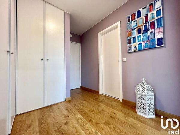 Appartement 4 pièces de 84 m² à Roissy-en-Brie (77680)