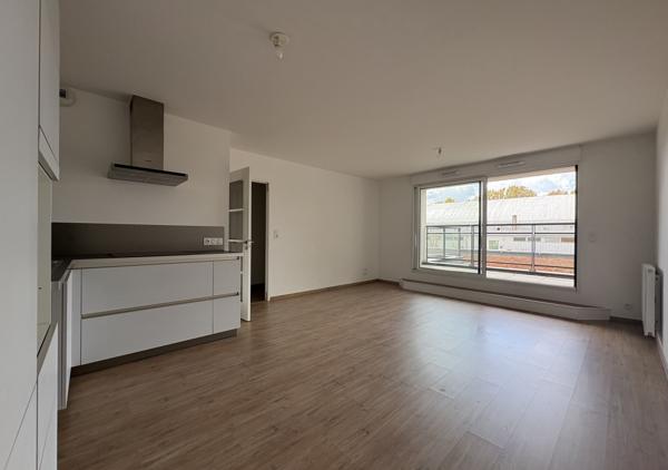 Appartement T3 de 60.80 m² avec deux belles terrasses et un parking