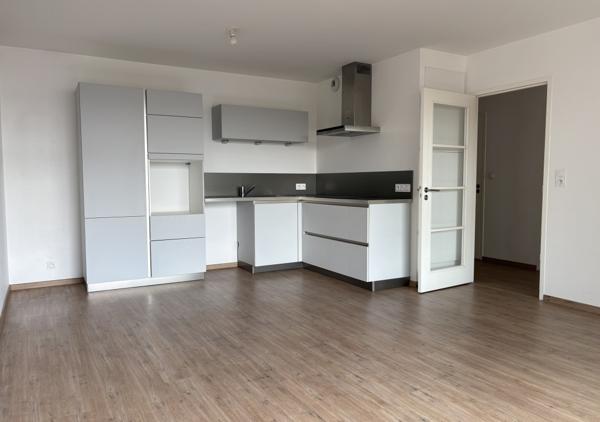 Appartement T3 de 60.80 m² avec deux belles terrasses et un parking