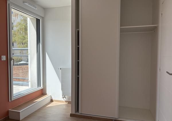 Appartement T3 de 60.80 m² avec deux belles terrasses et un parking