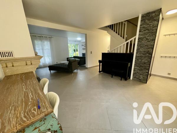Maison à vendre 6 pièces 129 m² Lésigny