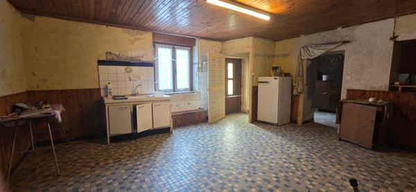 🏡 À VENDRE À LOISON (55230) – PROCHE FRONTIÈRE LUXEMBOURGEOISE  3 MAISONS – JARDINS – TERRAIN À BÂTIR – 165 000 € !