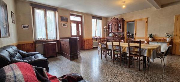 🏡 À VENDRE À LOISON (55230) – PROCHE FRONTIÈRE LUXEMBOURGEOISE  3 MAISONS – JARDINS – TERRAIN À BÂTIR – 165 000 € !