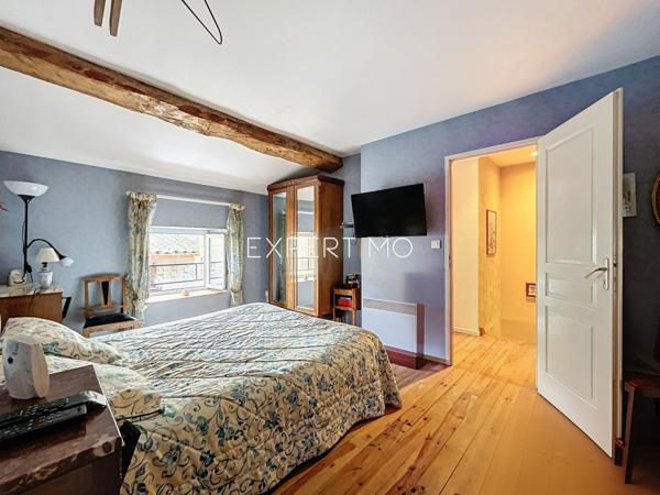 Villefranche-de-Lauragais (31290) Propriété de 3 maisons individuelles qui composent cet ensemble immobilier, d'une surface utile de 528m2 env.