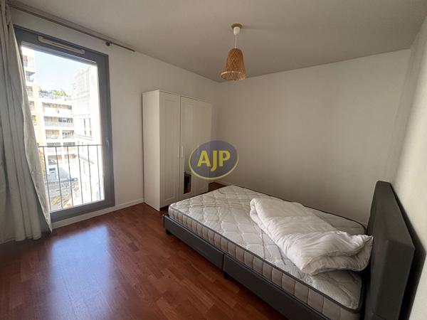 Appartement à louer Bordeaux : 2 pièces, 44m² avec 1 chambre(s) à 851€ - AJP Immobilier Bordeaux Saint-Augustin