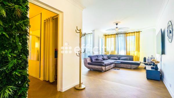 Appartement
         4 pièces
        - 96 m² Exclusivité 178 000 € *