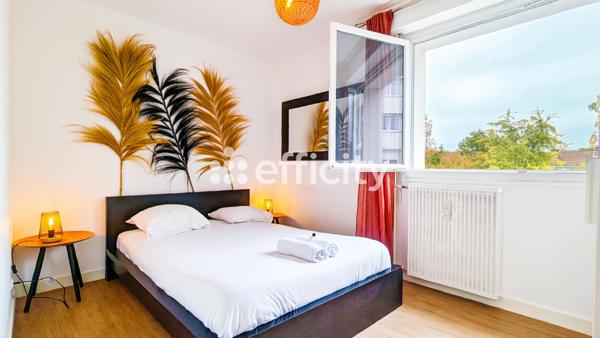 Appartement
         4 pièces
        - 96 m² Exclusivité 178 000 € *