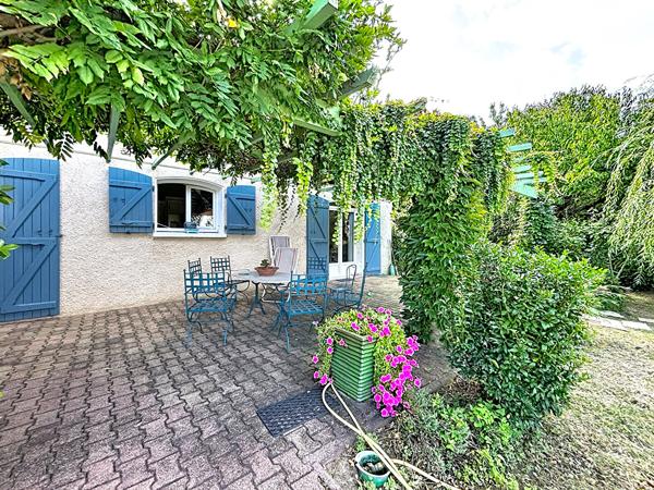 Grande maison familiale 160 m², Terrain de 4 800 m² , Montauban secteur Birac