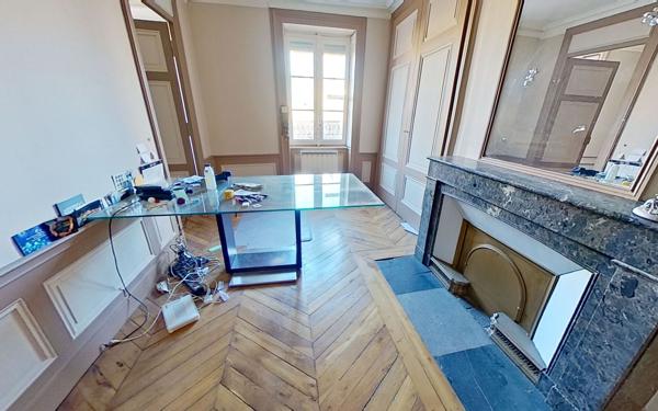 Appartement à louer    2 pièces • 69,30 m2 Lyon 2