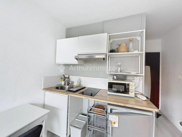 Location                                                      Appartement
                        
                     1 pièces                      13 m2                     à Clermont-Ferrand