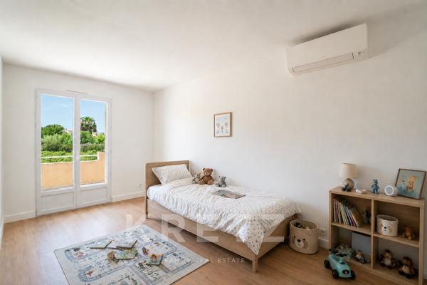 Aigues-Mortes - Villa familiale rénovée de 190m2 avec vue sur la Tour de Constance