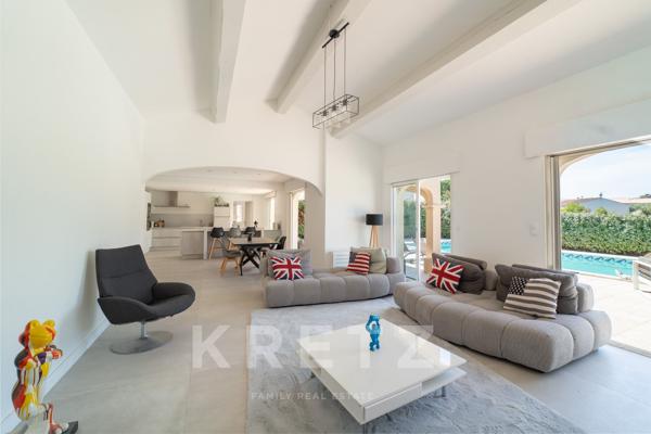 Aigues-Mortes - Villa familiale rénovée de 190m2 avec vue sur la Tour de Constance