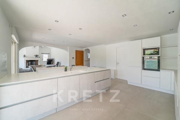 Aigues-Mortes - Villa familiale rénovée de 190m2 avec vue sur la Tour de Constance