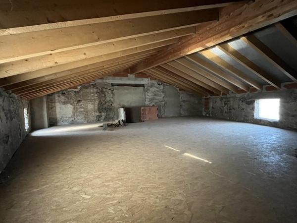 Immeuble à vendre |  Roquecourbe |  210 m²