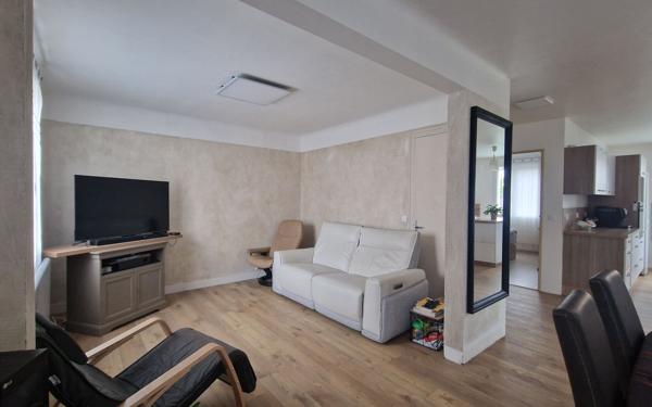 Maison à vendre    5 pièces •  Fleury-les-Aubrais