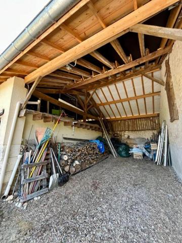 Propriété 216 m2 sur parcelles de 12866 m2