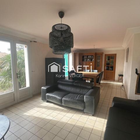 Tout le confort du plain-pied au cœur du bourg !