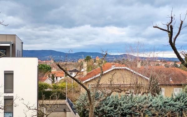 Appartement à vendre    4 pièces • 77 m2 Sainte-Foy-lès-Lyon