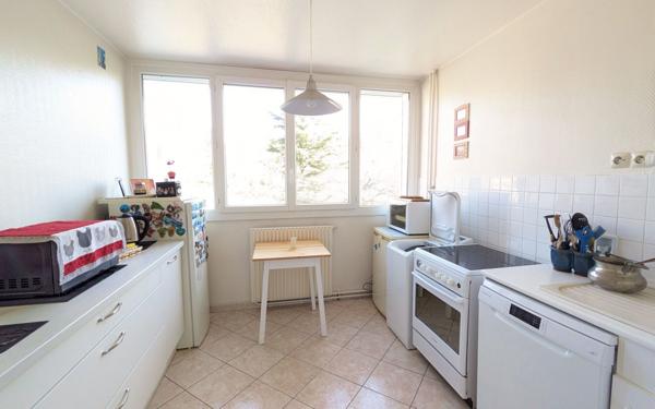 Appartement à vendre    4 pièces • 77 m2 Sainte-Foy-lès-Lyon