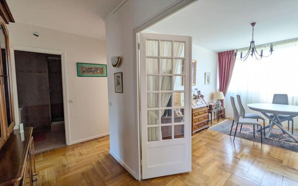 Appartement à vendre    4 pièces • 77 m2 Sainte-Foy-lès-Lyon