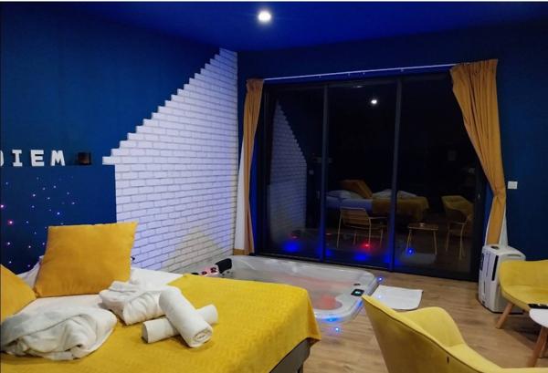 INVESTISSEMENT LOCATIF – WAMBRECHIES – Résidence de tourisme Le Domaine - 6,70 de rentabilité