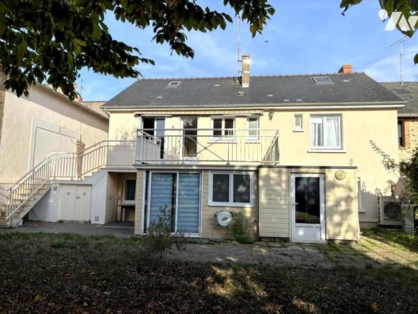 MONTSURS - Maison