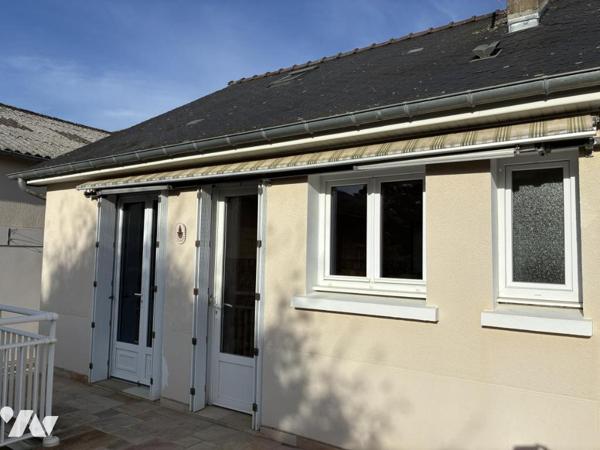 MONTSURS - Maison