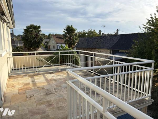 MONTSURS - Maison