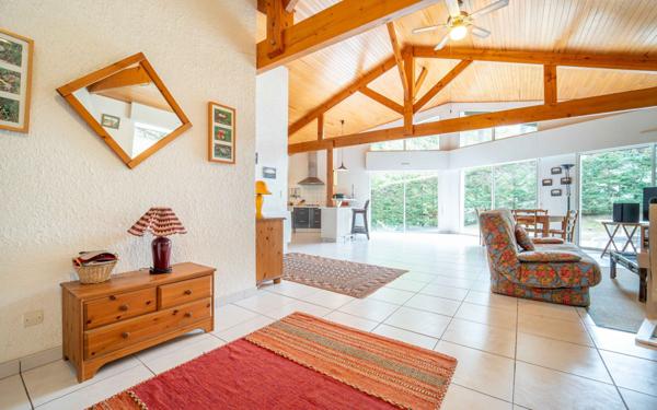 Maison à vendre    5 pièces •  Biscarrosse