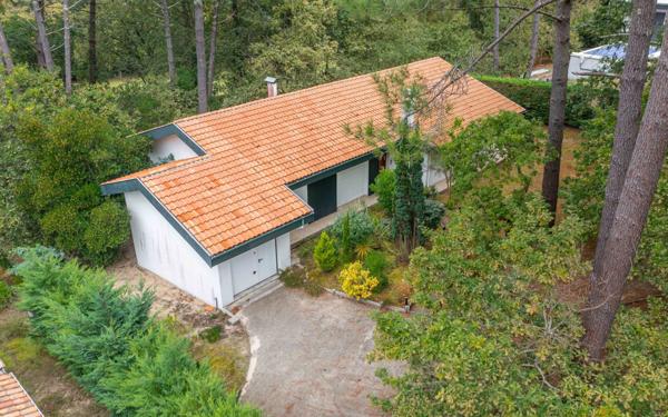 Maison à vendre    5 pièces •  Biscarrosse