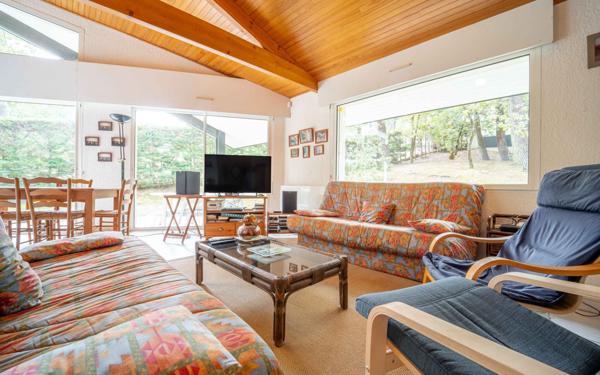 Maison à vendre    5 pièces •  Biscarrosse