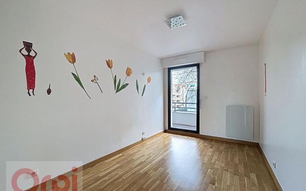 Appartement à vendre    4 pièces • 100 m2 Châtillon