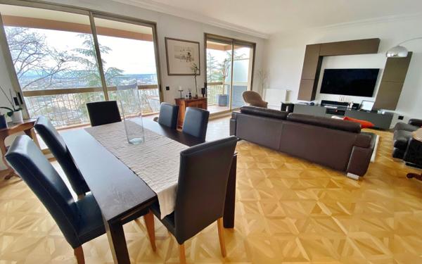 Appartement à vendre    3 pièces • 116,02 m2 Sainte-Foy-lès-Lyon