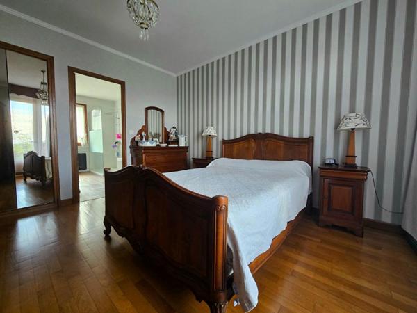 Villa Creuzier Le Vieux 6 pièce(s) 176 m2