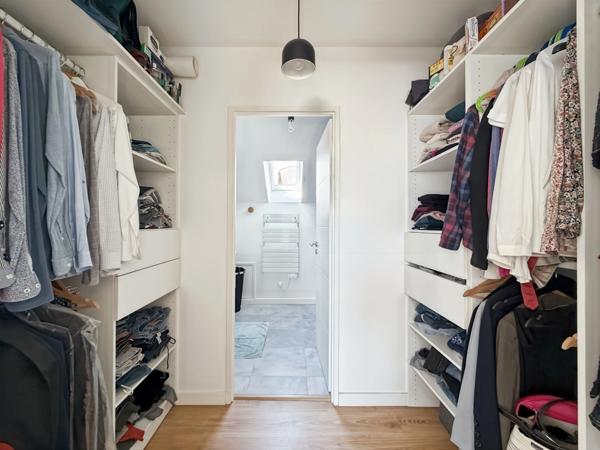 A VENDRE GEX – Maison T6 entièrement rénovée 142m2