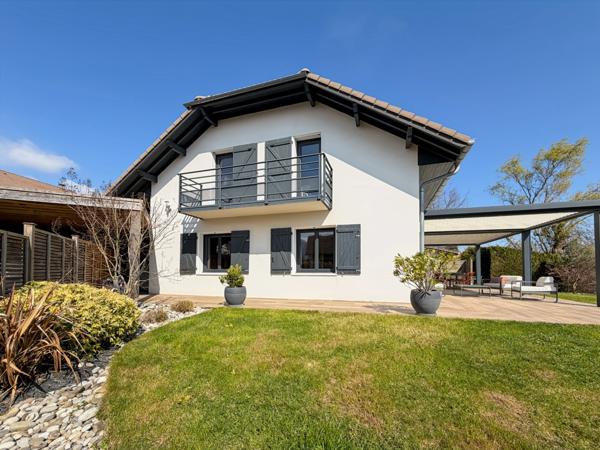 A VENDRE GEX – Maison T6 entièrement rénovée 142m2