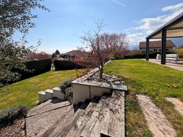 A VENDRE GEX – Maison T6 entièrement rénovée 142m2
