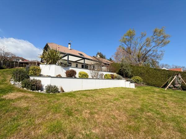 A VENDRE GEX – Maison T6 entièrement rénovée 142m2