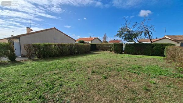 Achat - Maison | Pavillon Nueil-les-Aubiers 79250 4 pièces 89 m 2 721 m 2